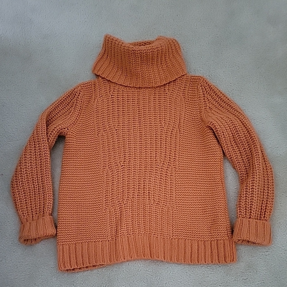 Banana Republic Turtleneck Cable Knit Sweater in Warm Orange  M Apricot Bellini